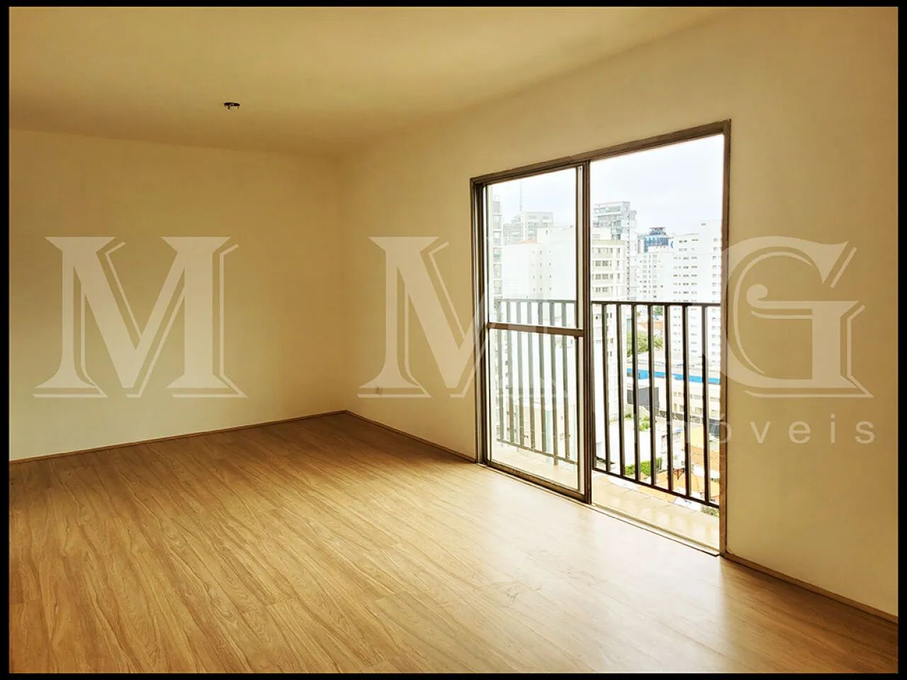 APTO C/ LAMINADO E ARMS.