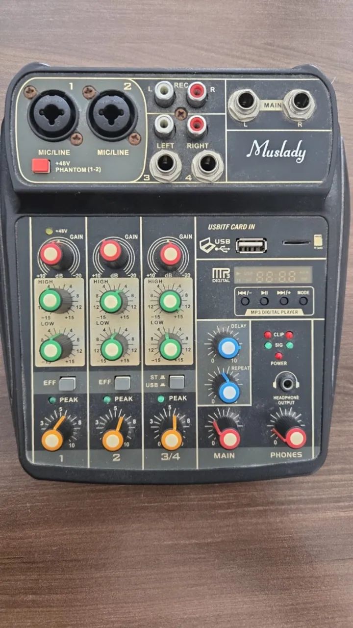 Mixer Mesa de som 4 canais Muslady