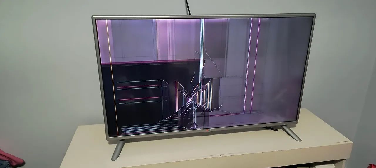 TV LG TELA QUEBRADA 42" - Foto 3