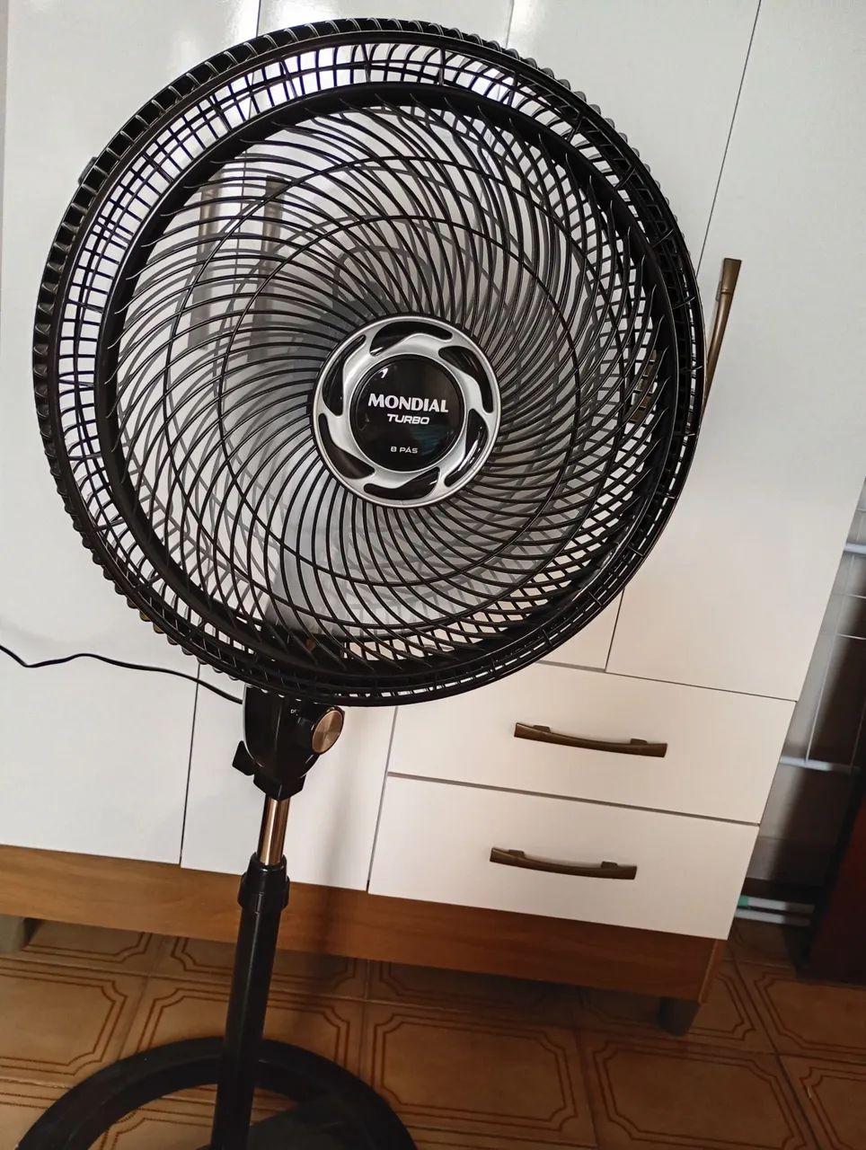 Ventilador de Pé Mondial