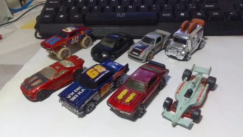 hot wheels loose 8 unidades