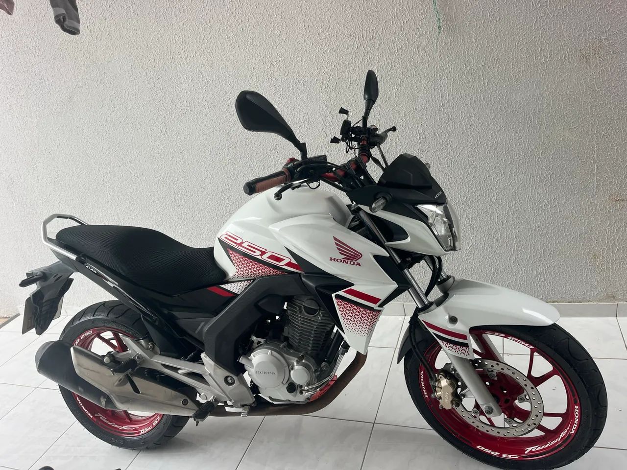 CB Twister 250 Cc  - Foto 3