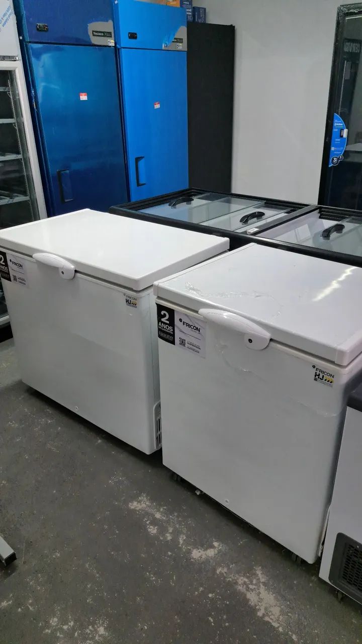 Ac freezer 216 litros Fricon novo