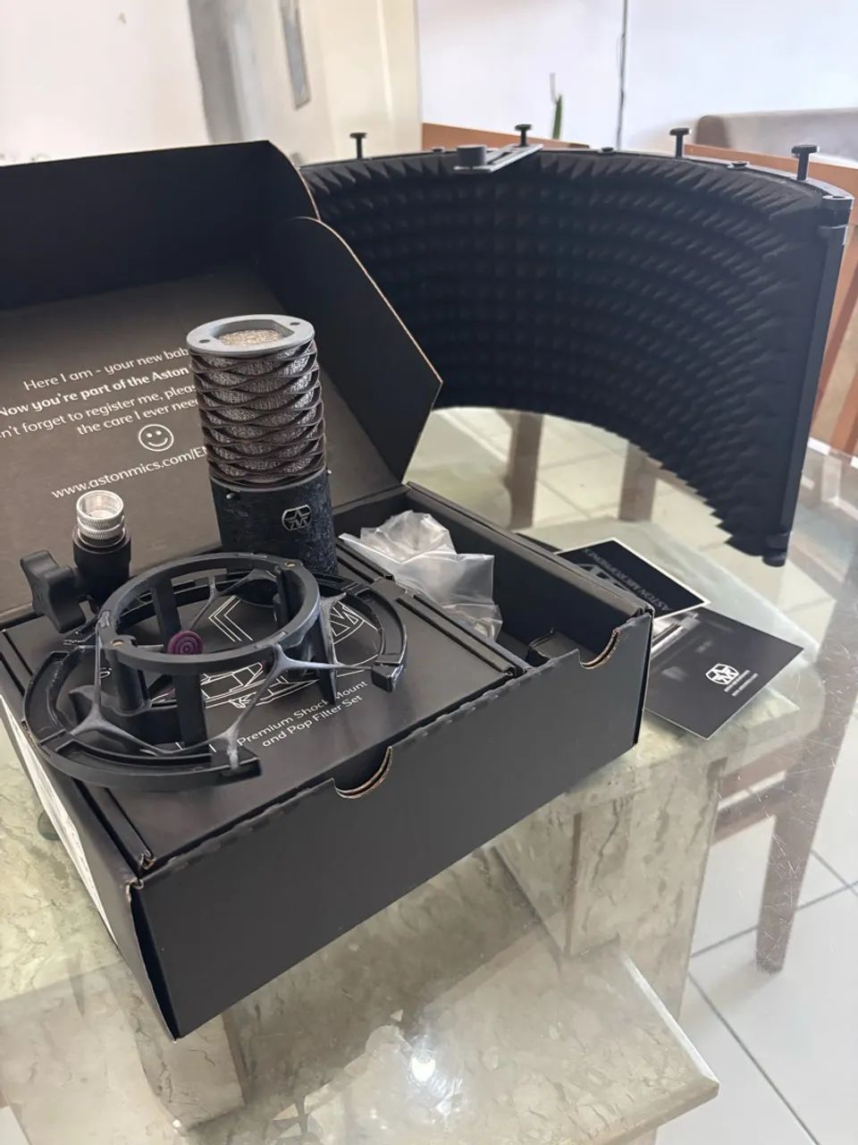 Microfone Aston Origin Black Bundle (Kit Gravação Profissional)