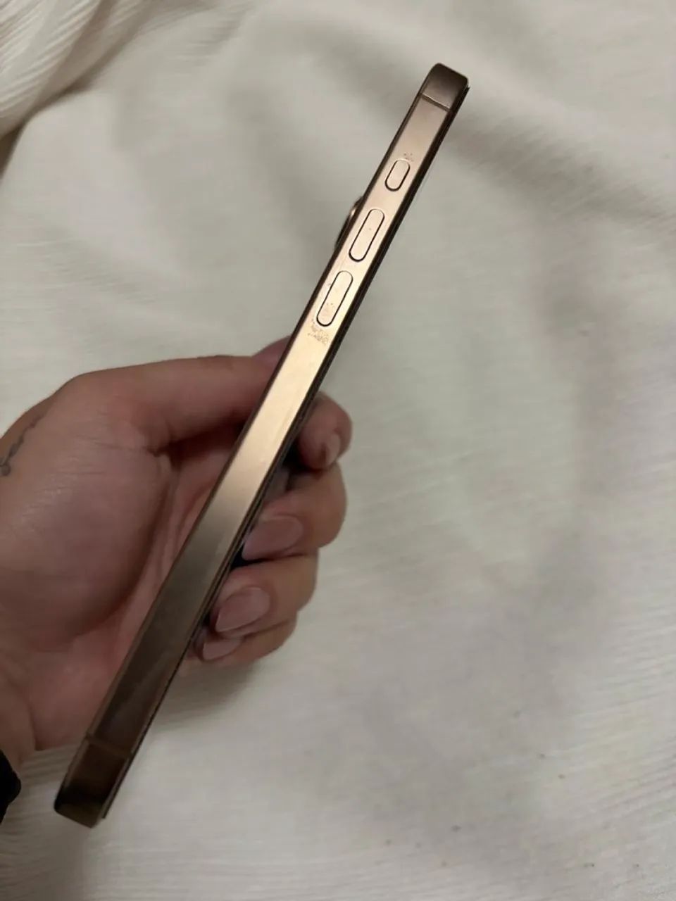 iPhone 16 pro Max 256 - Foto 4