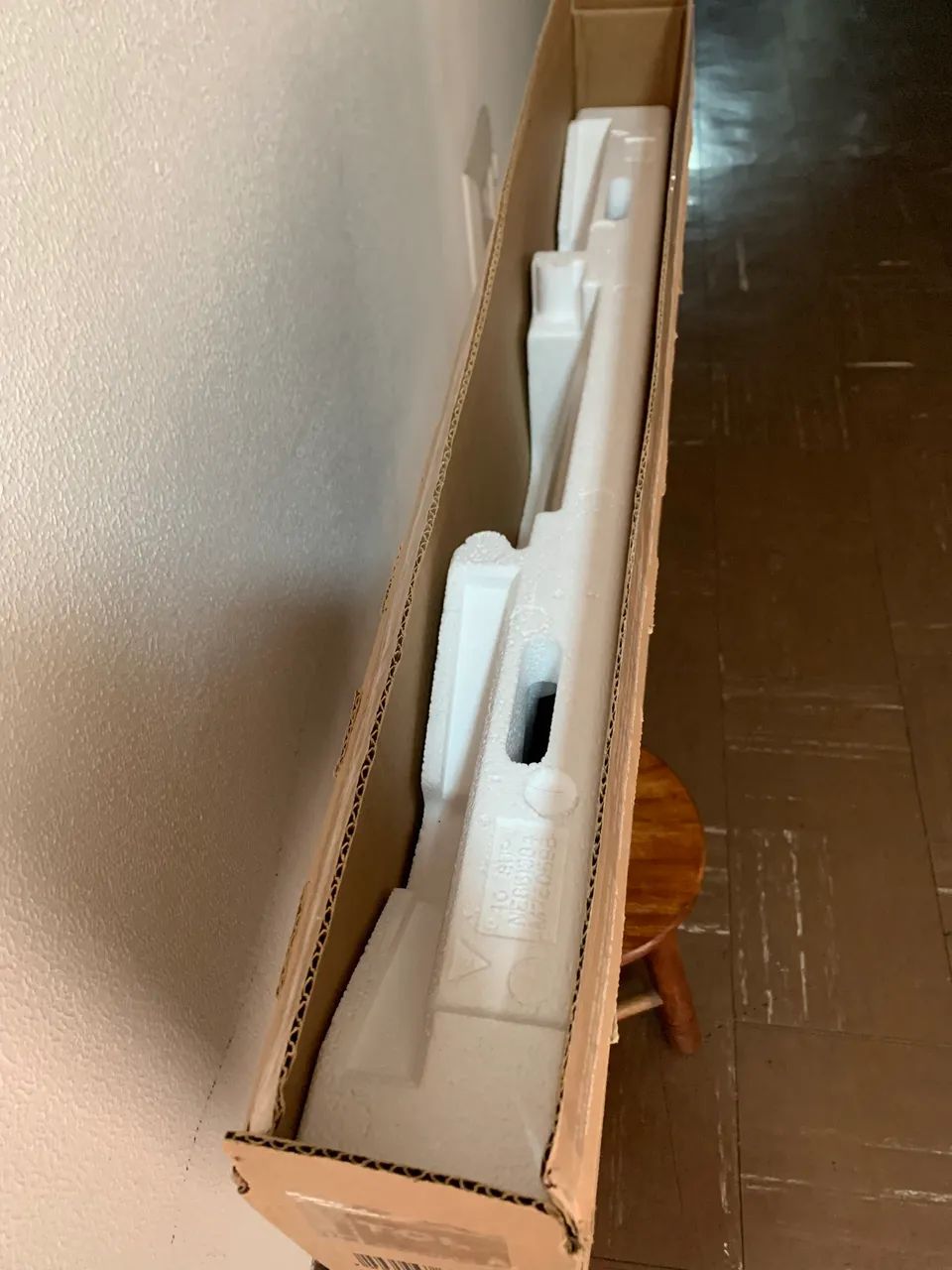 CAIXA VAZIA -Tv TCL 40? Polegadas, acompanha isopores de proteção  - Foto 2