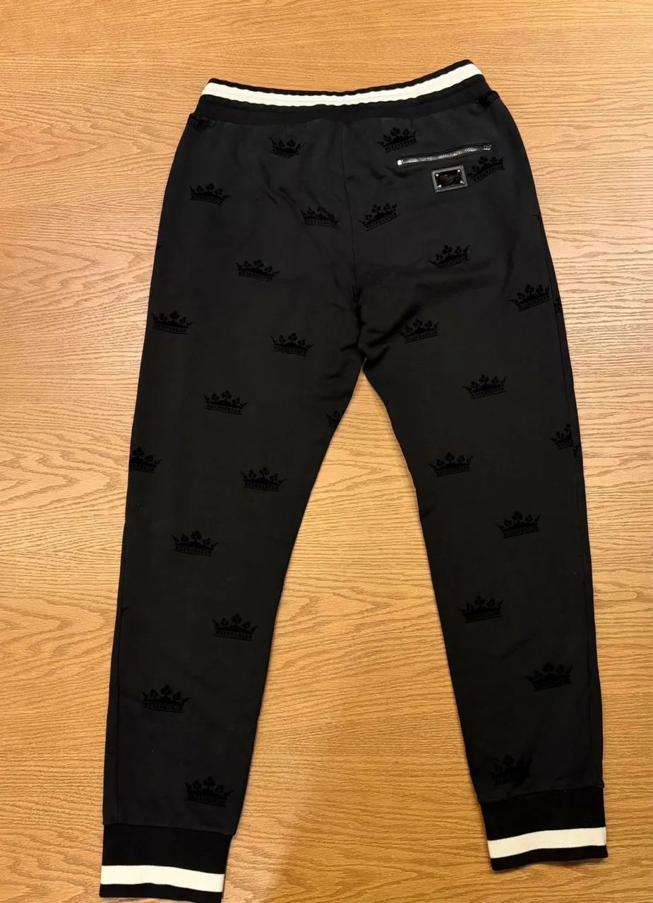 dolce & gabbana calça moletom com monograma de coroa premium original - Foto 2
