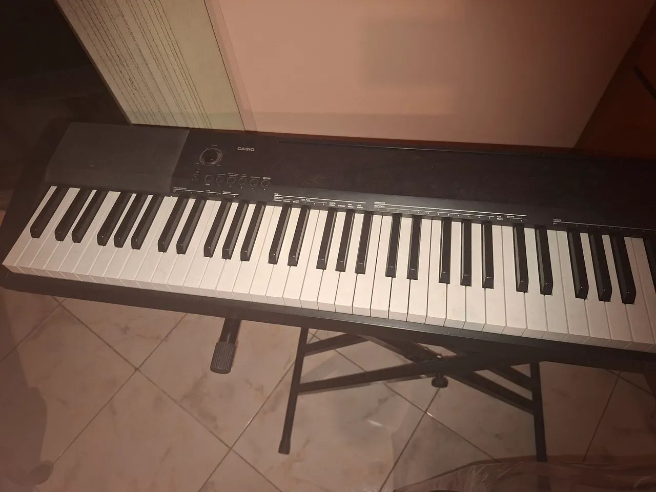 Piano Digital 88 teclas CASIO CDP135 - Foto 3