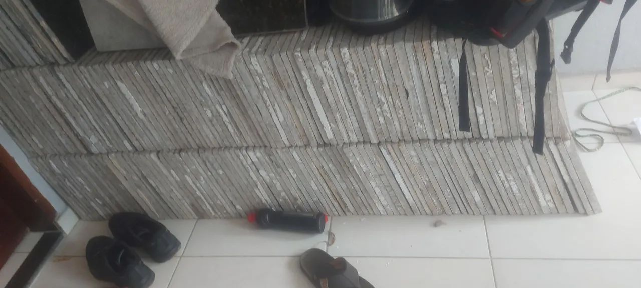 Piso de granito 30X30. 100.00 o metro quadrado. - Foto 2