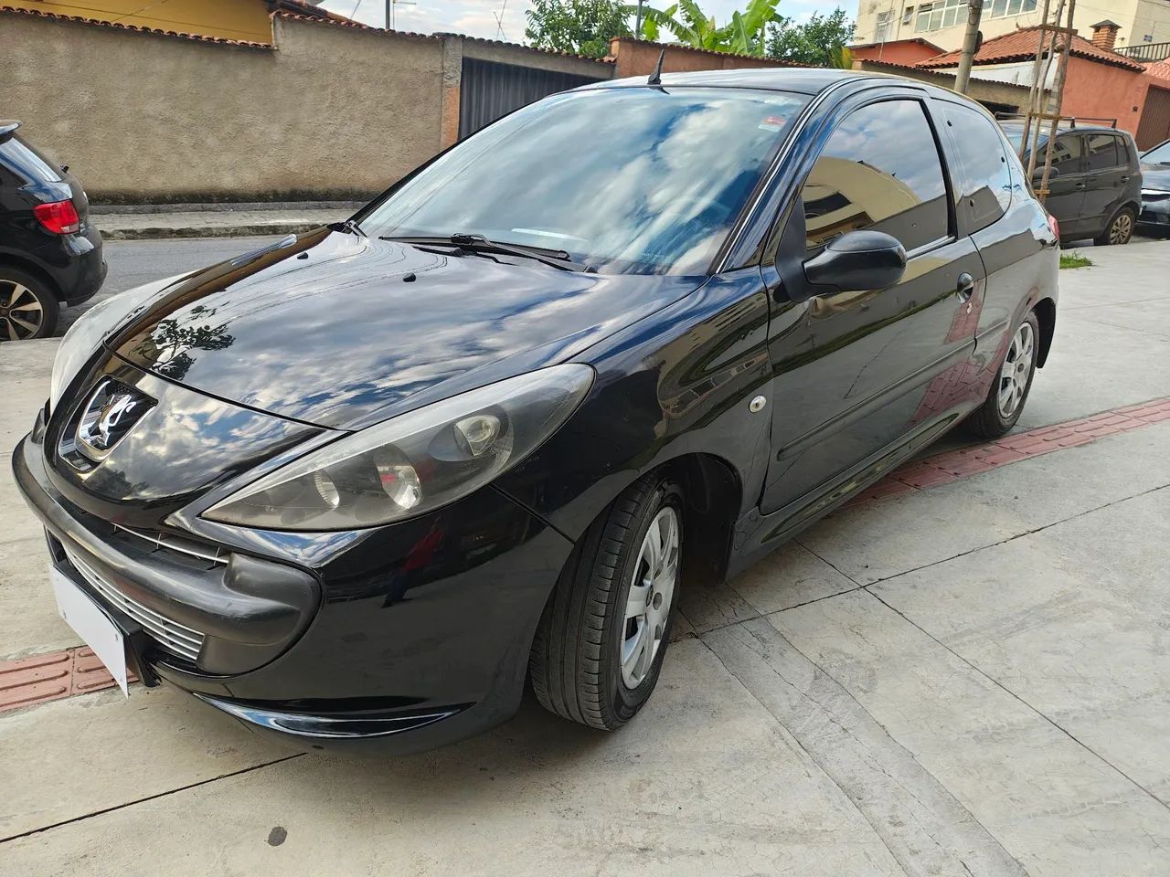 Peugeot 207 207 XR 1.4 Flex 8V 3p 2011