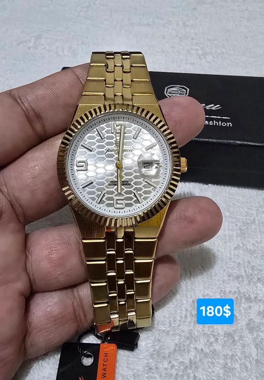 Relógio da Paazomu dourado em aço original 