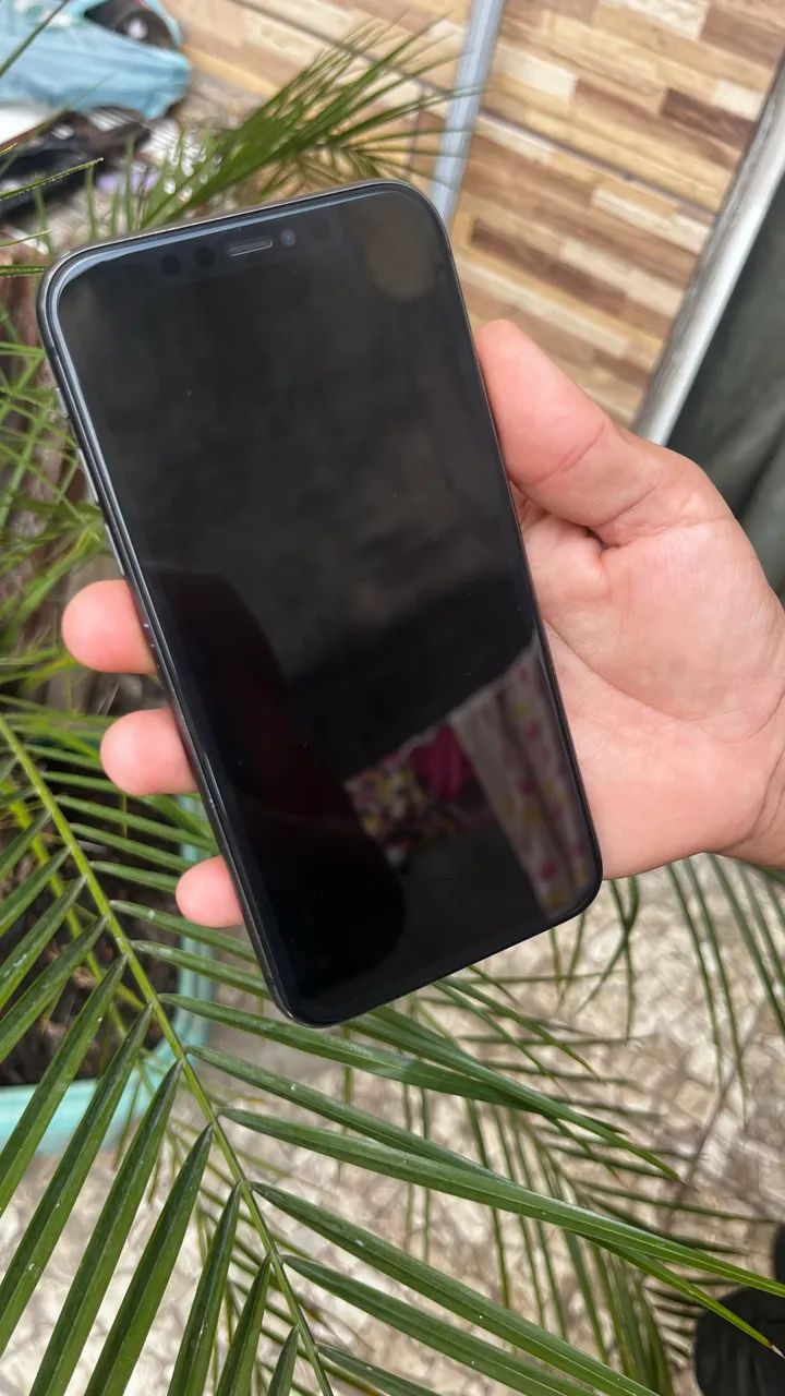 IPHONE 11 64GB preto (bem conservado) - Celulares e Smartphones