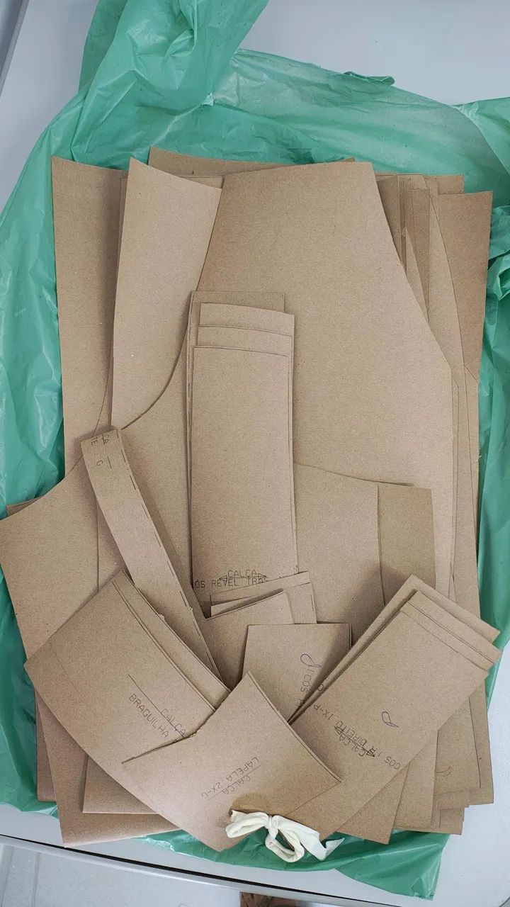 Plotter de Recorte para moldes em papelão e Risco. - Foto 3