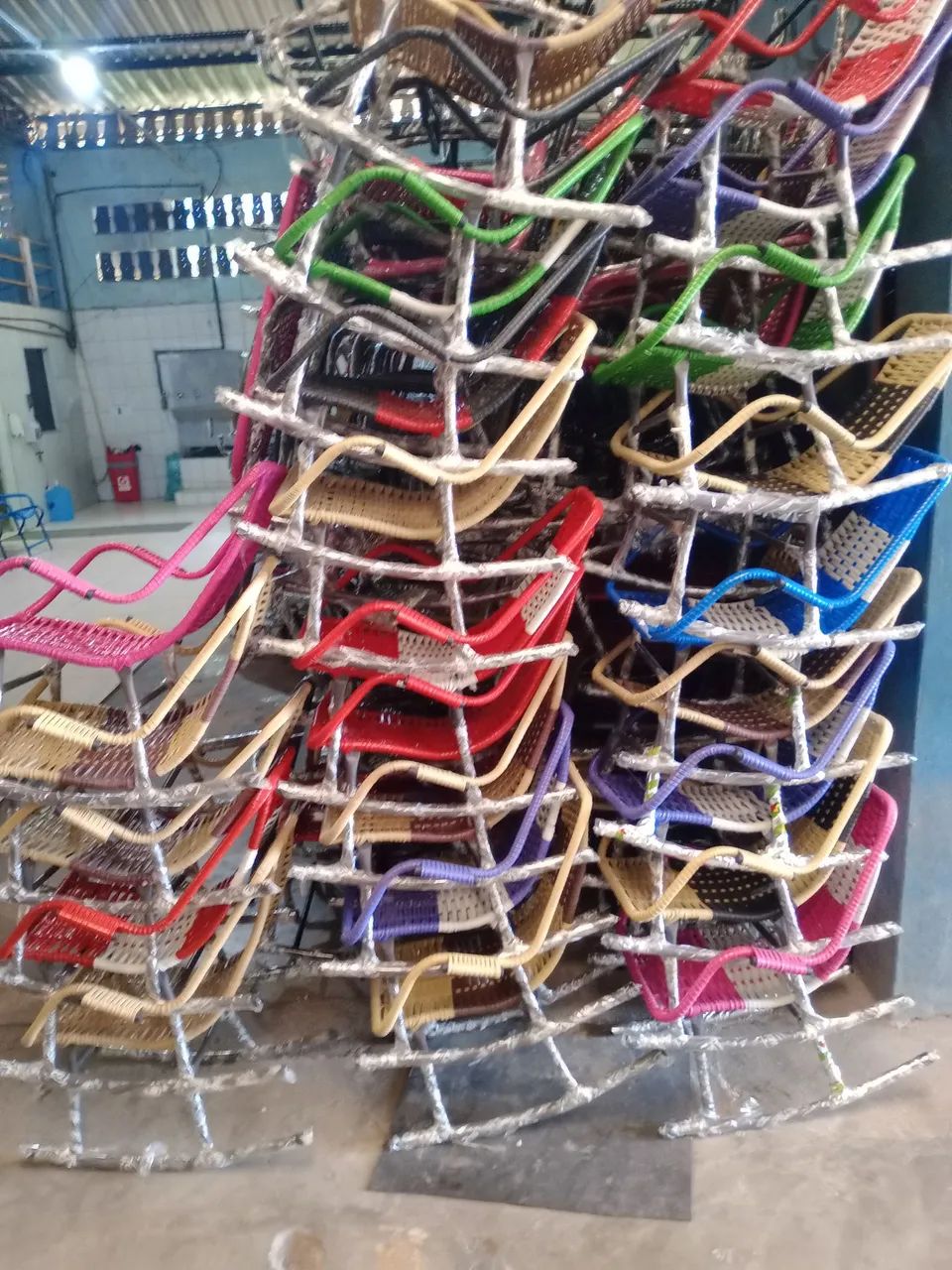 Troca de macarrão e venda de cadeiras  - Foto 5