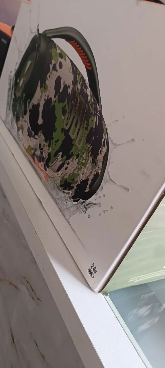 Caixa de som bombox 3 camuflada lacrada 