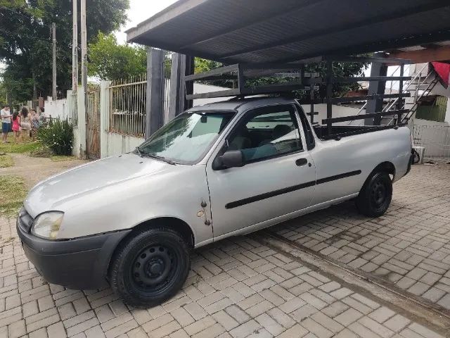 Ford Courier 1.6 L/ 1.6 FLEX 2002