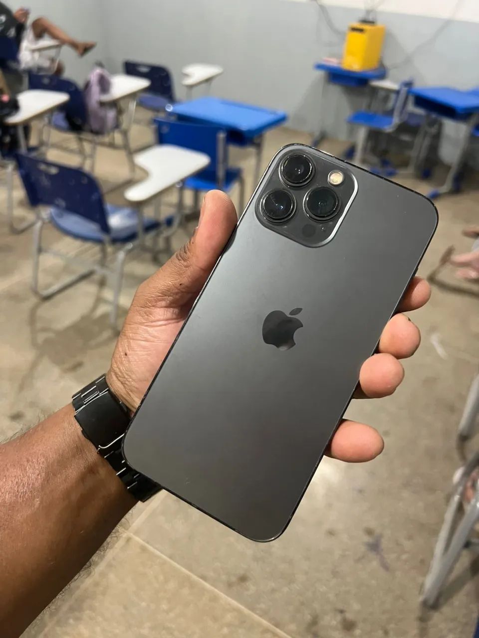 iPhone 13 Pro Max 256g - Celulares e Smartphones - Salobro
