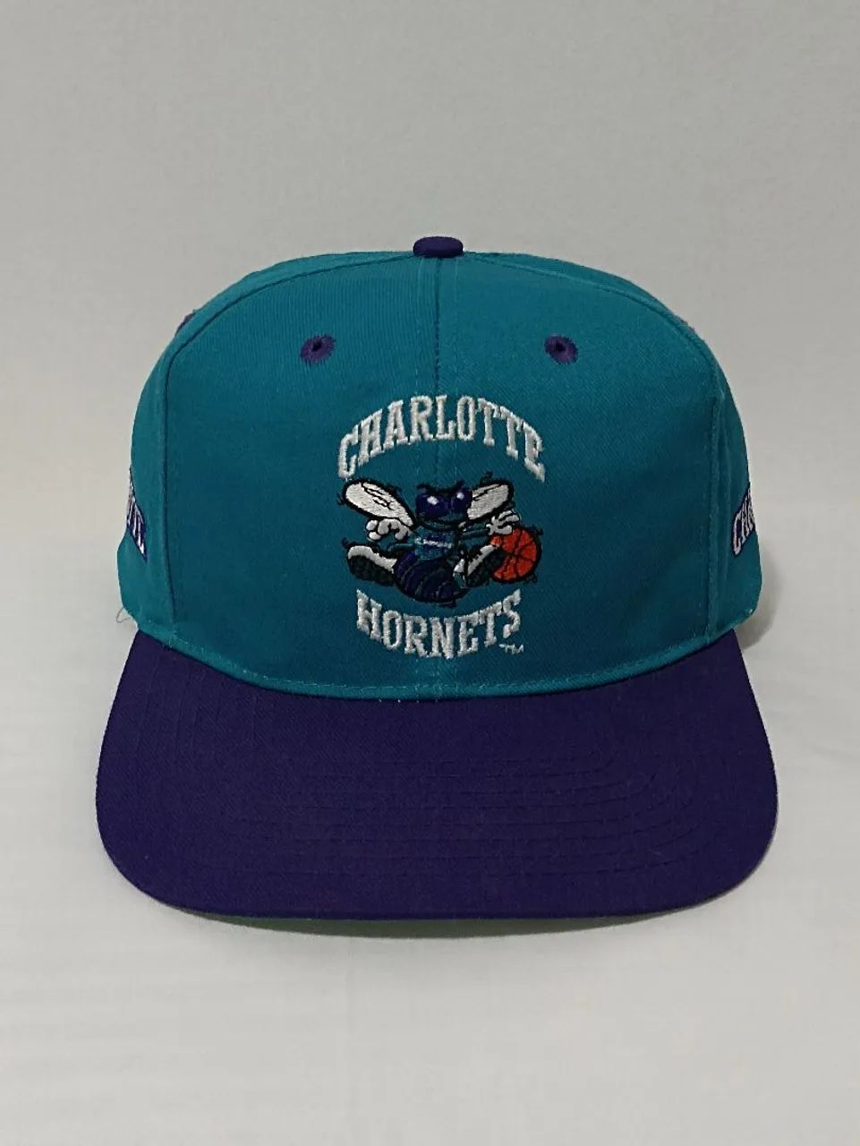 Boné Charlotte Hornets anos 90