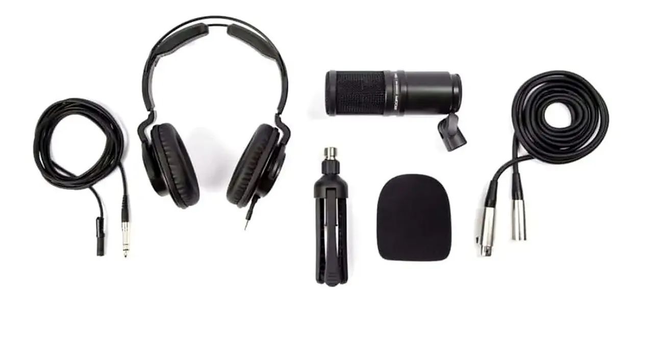 Kit Microfone Zoom ZDM-1 Podcast com Fone e Acessórios