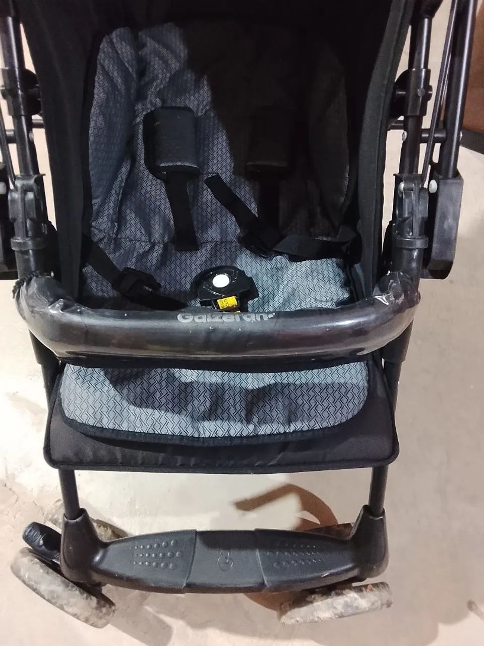 Vendo carinho de bebê 