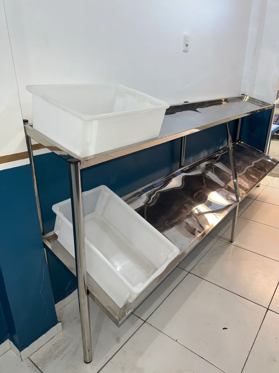 VENDO MESA TODA EM INOX, TODA NOVA SEM USO! - Foto 5
