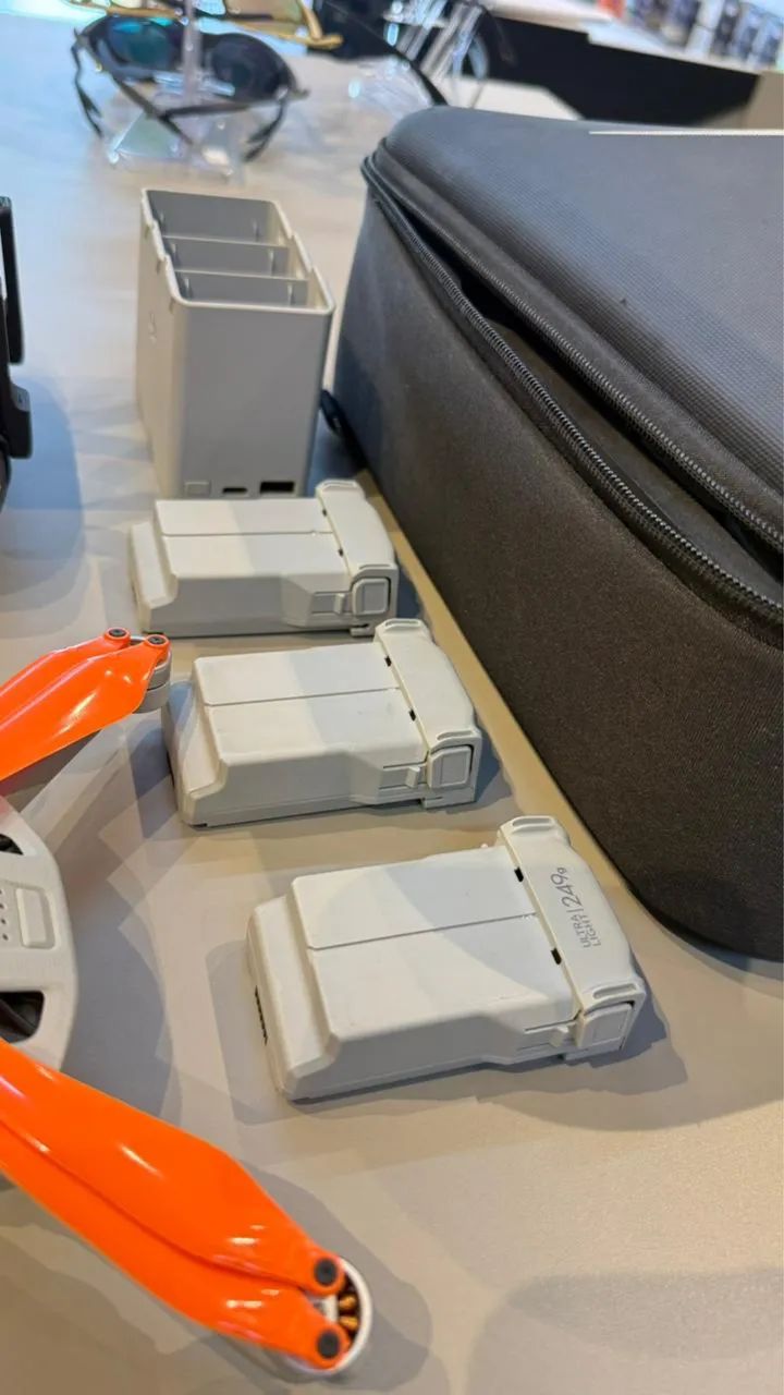 Dji mini 4 pro combo fly more  - Foto 4
