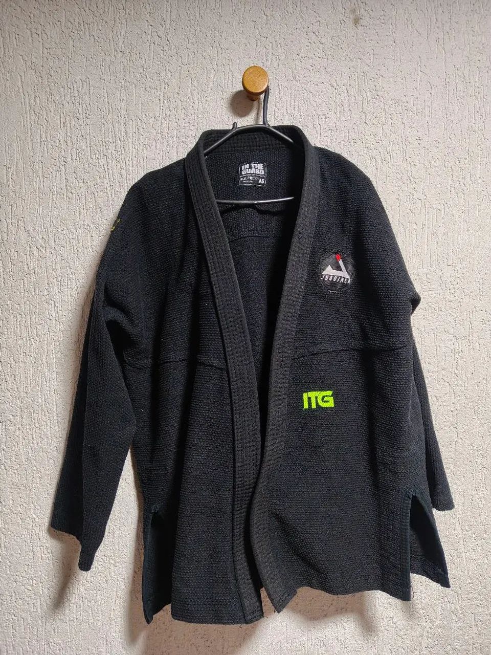 Kimono semi-novo muito conservado 