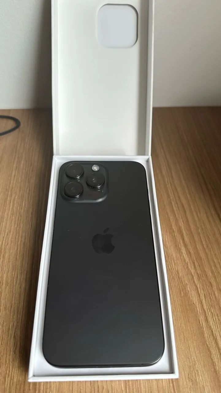 iPhone 15 Pro Max Titânio 