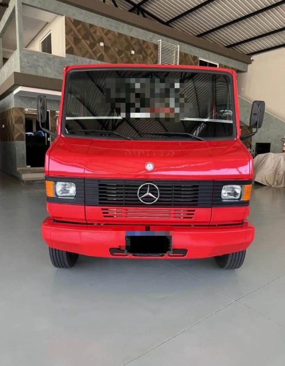 Mercedinha 710 carroceria 