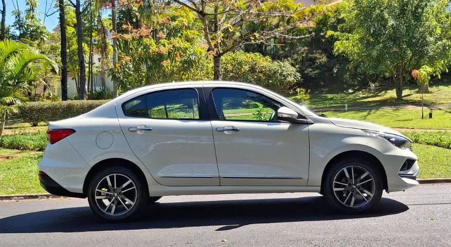 Fiat Cronos Precision 1.3 16V Flex Aut. 2025 - Foto 3