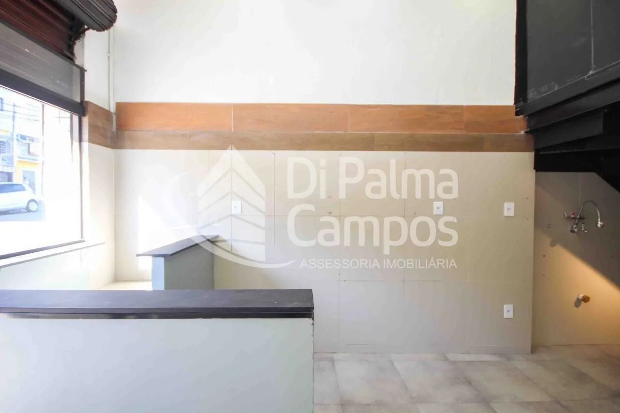 Salão comercial com 28m² e mezanino próximo a Bosque da Saúde. - Foto 2