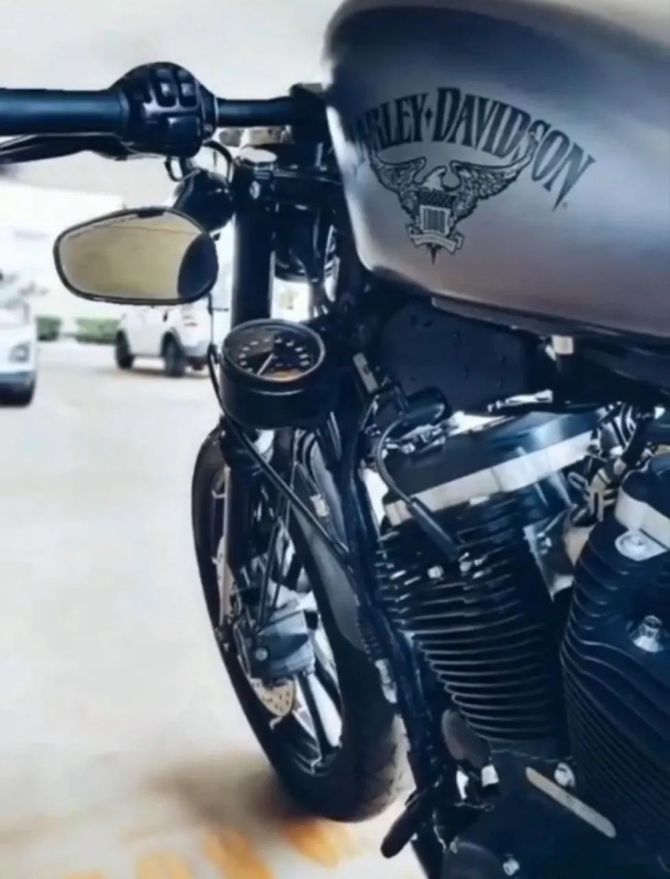 Harley-Davidson Iron 883 - Foto 2