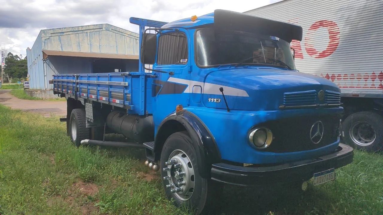 Caminhão 1113 
