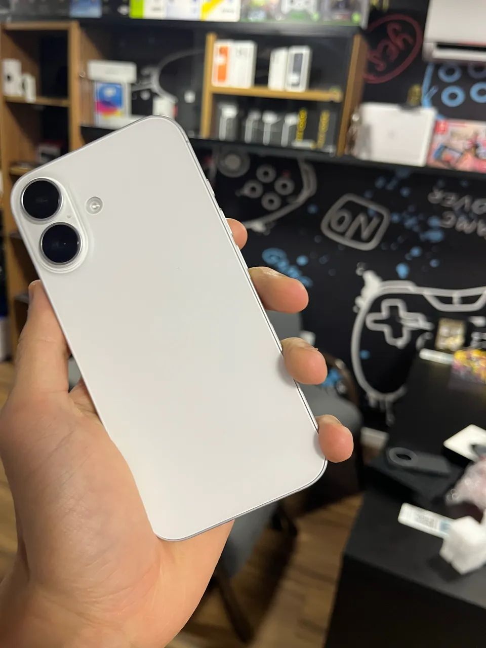 iPhone 16  - Foto 3