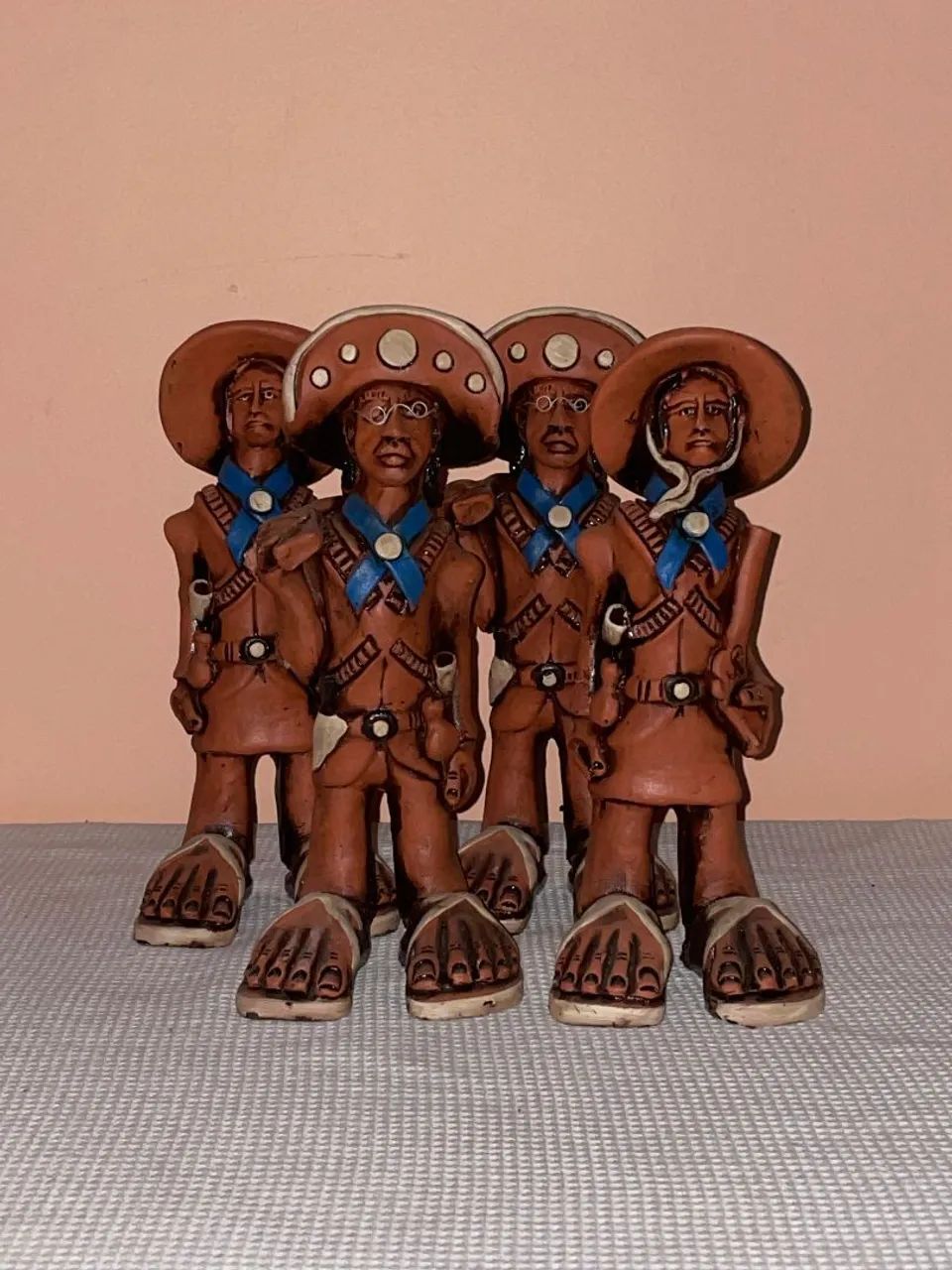 Vendo conjunto de artesanato para revenda