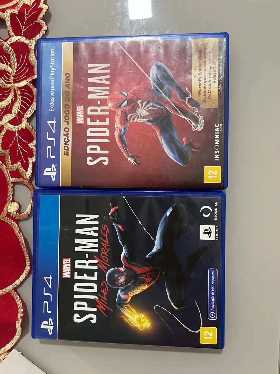 2 Jogos PS4 - Spider-Man Miles Morales e Spider Man 