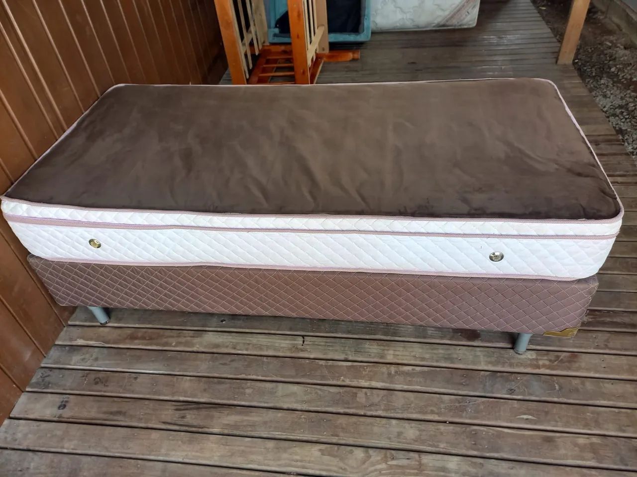 Cama Box de solteiro 