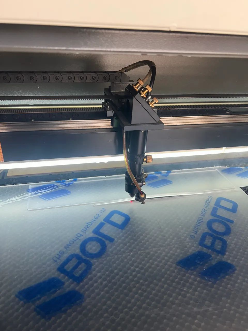 Corte a Laser MDF e Acrílico | Corte e Gravação Personalizada