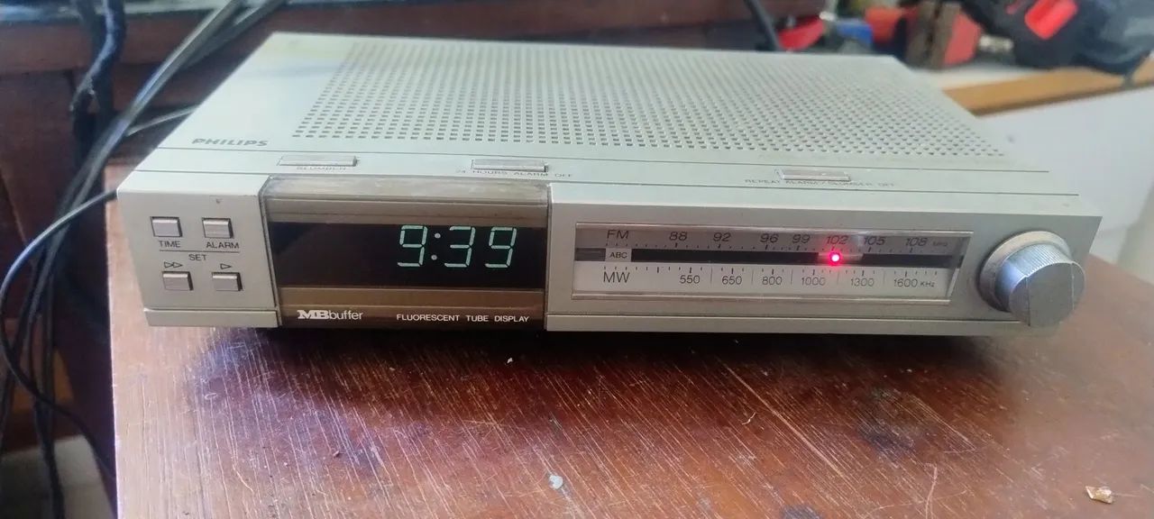Rádio relógio antigo AS330- FTD