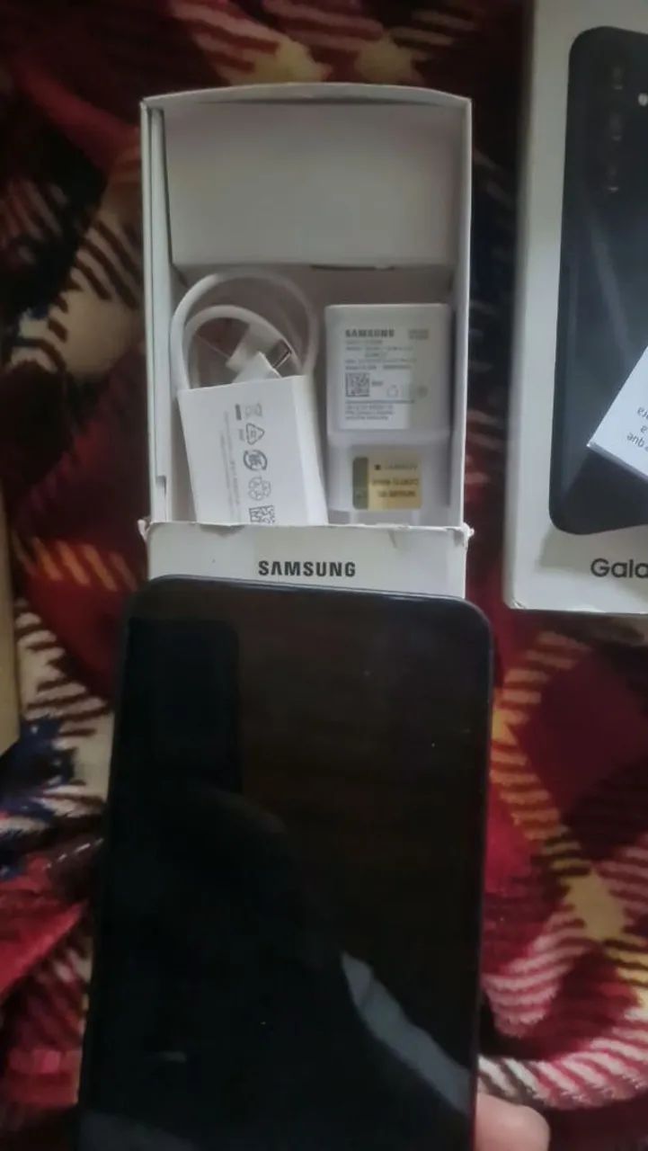 Vendo celular 1200,00