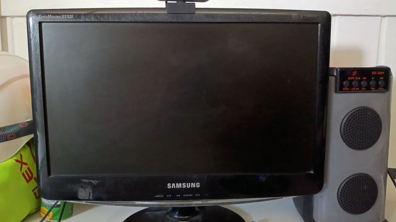 Monitor Samsung SyncMaster B1930 (Defeito)