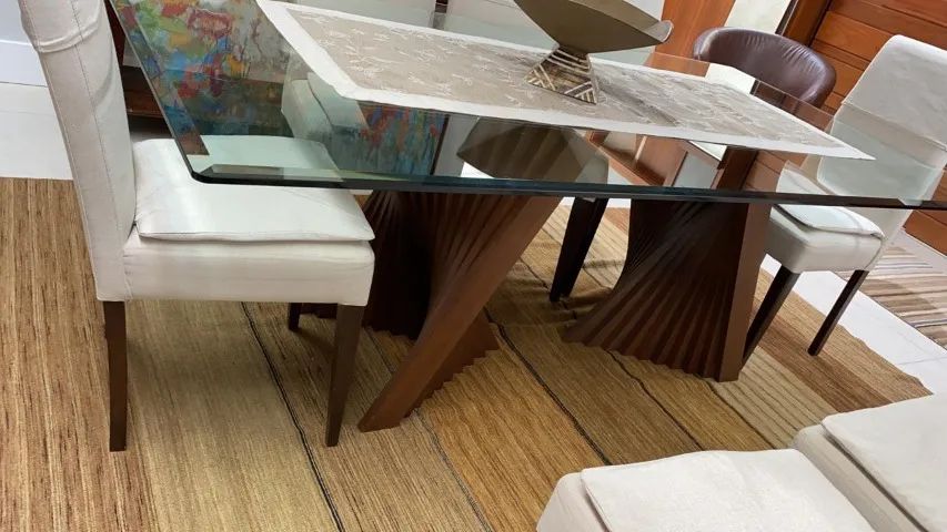 Mesa de jantar de vidro