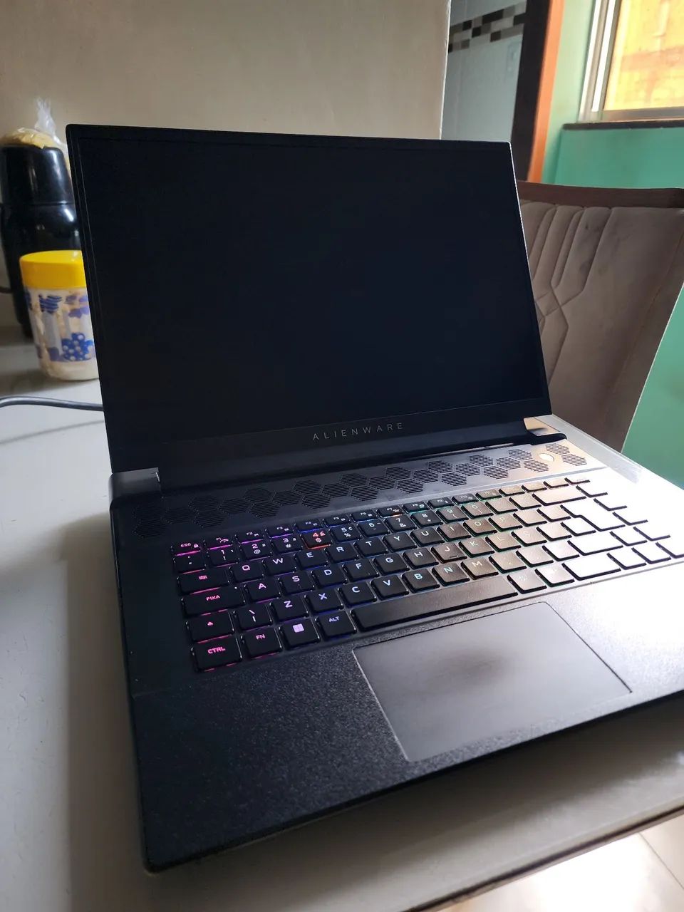 Alienware m16 - Foto 2
