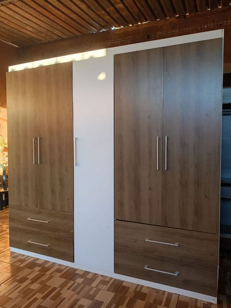 Guarda roupa de casal 