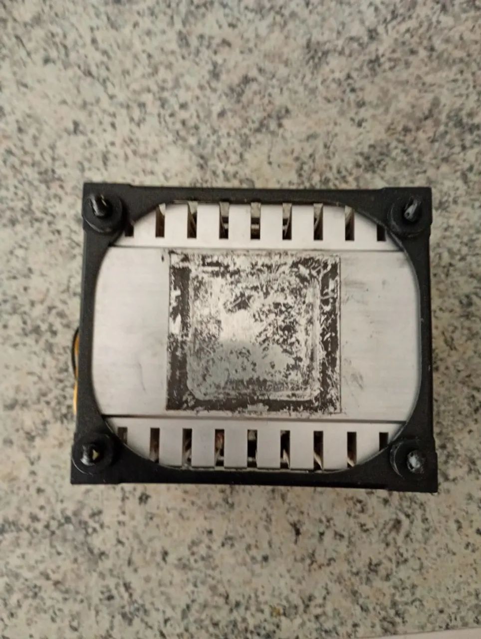Cooler e dissipador Intel modelo 38001-005  12V  - Foto 4