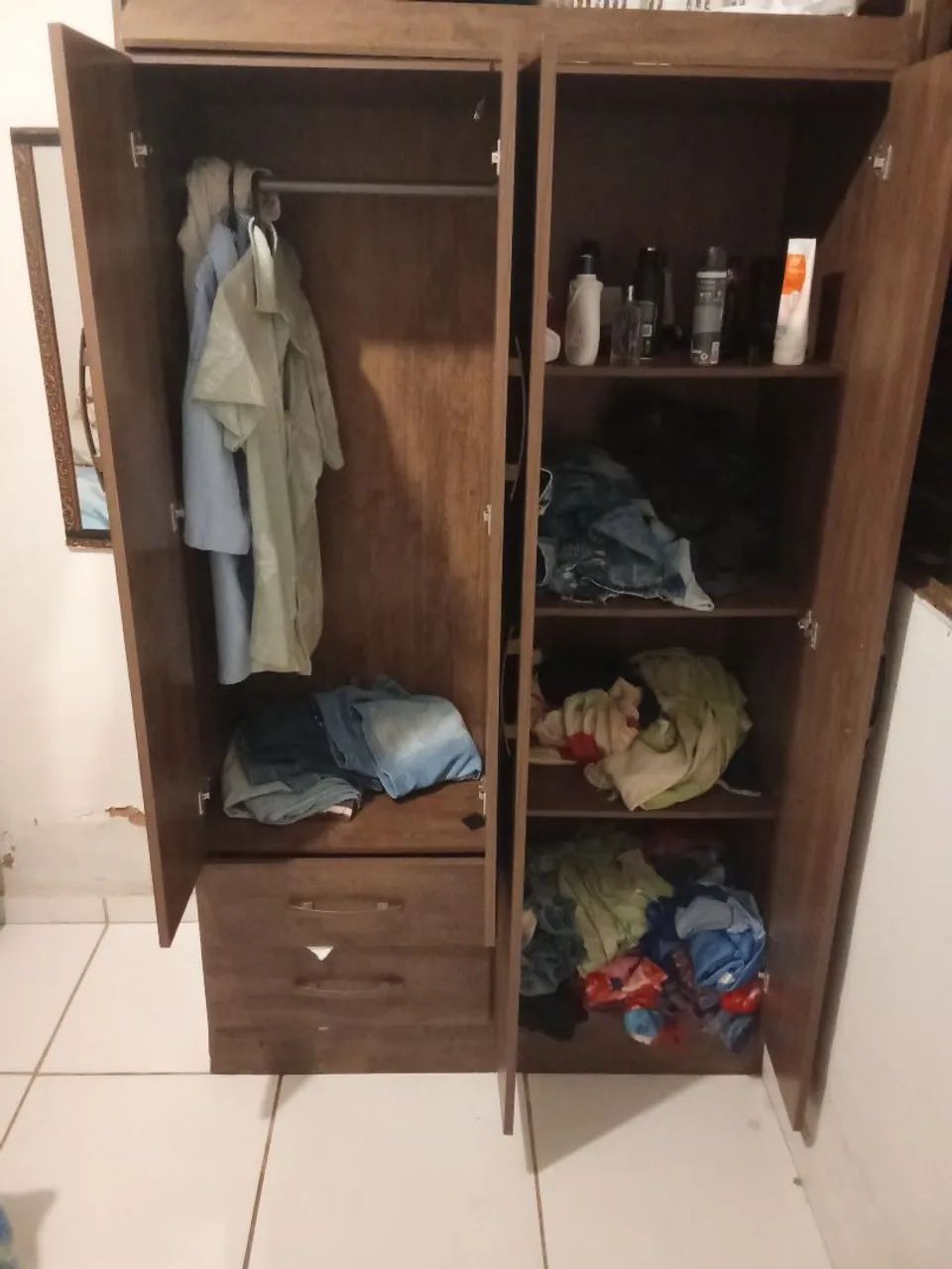 Guarda roupa de solteiro usado  - Foto 2