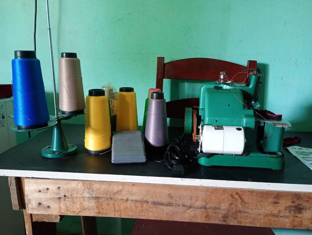 Máquina de costura overloque - Foto 2