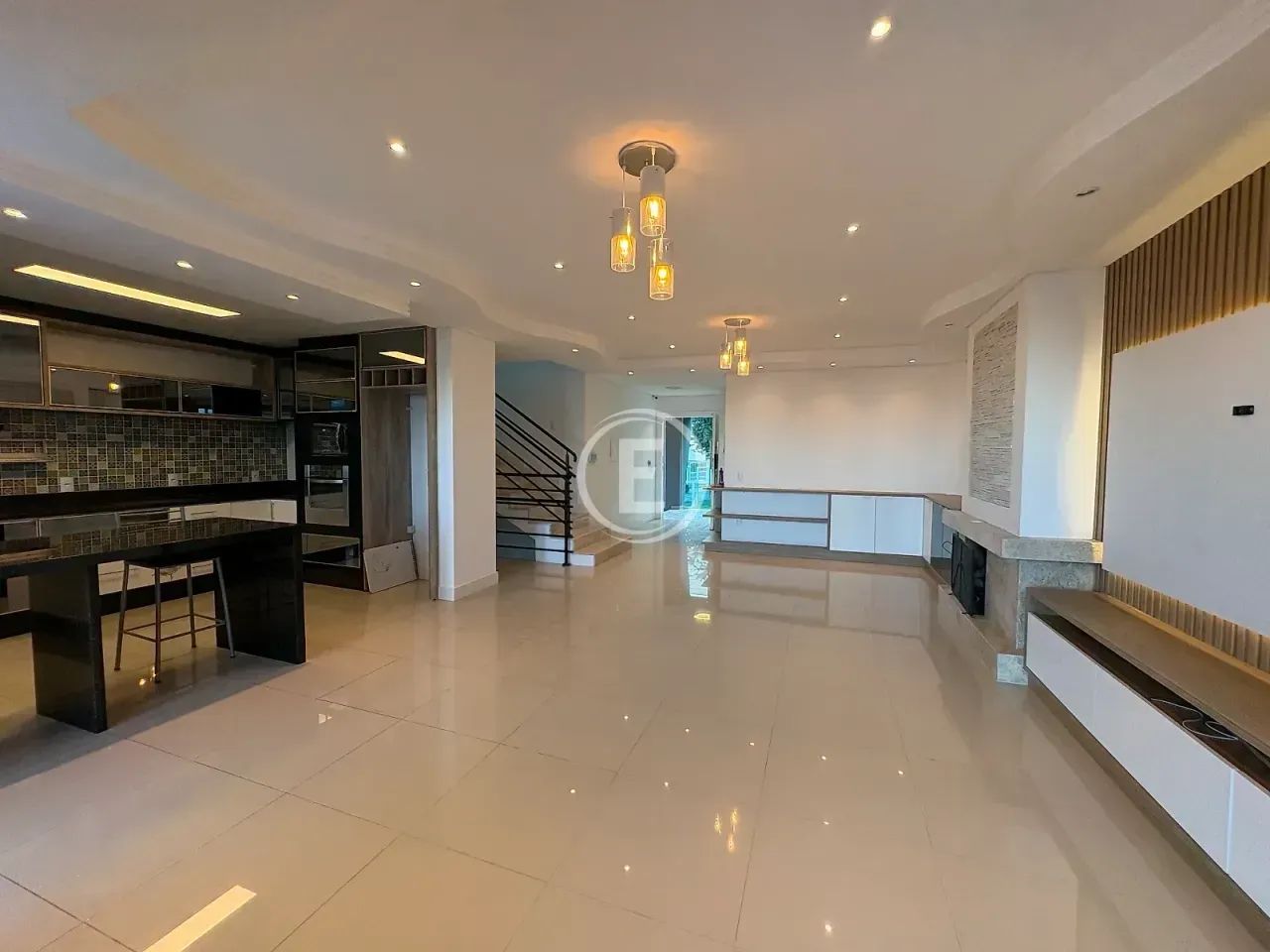 Casa 4 dormitórios (3 suítes) - Pedra Branca - Foto 3