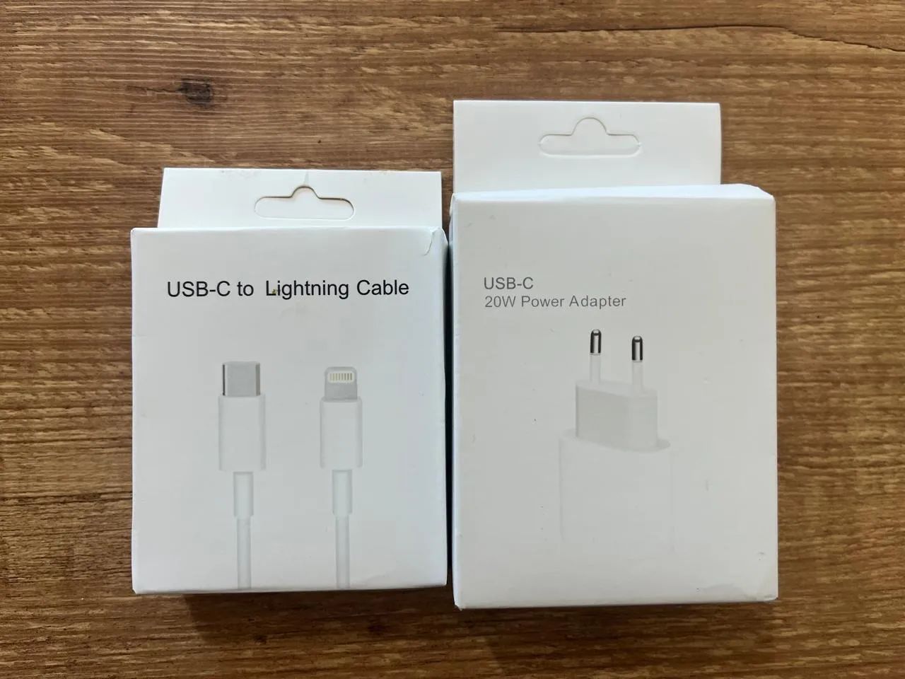 Carregador De Iphone Novo