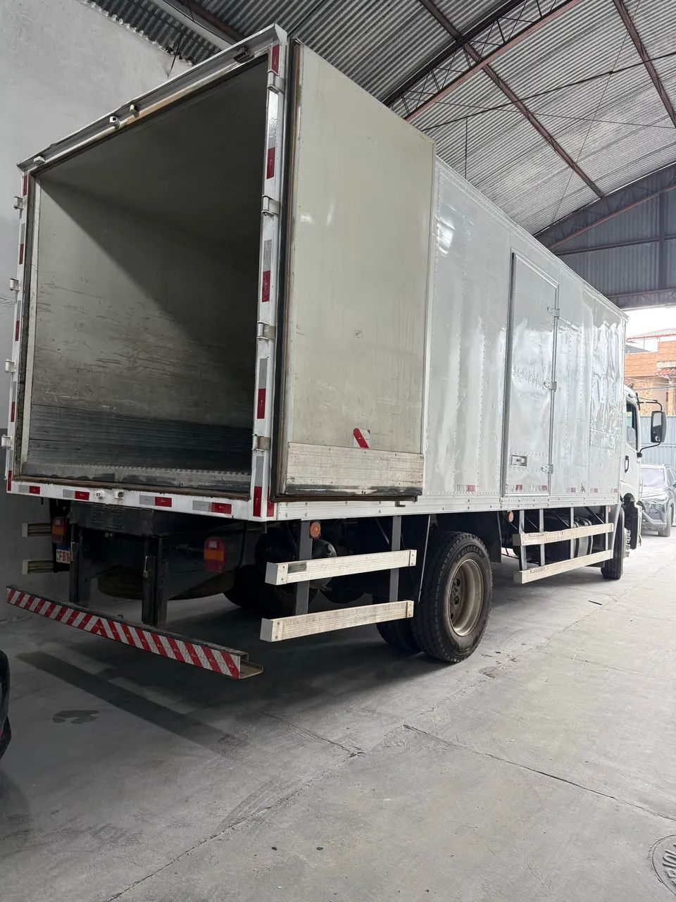VW 15-180 E CONSTELLATION  - Foto 2